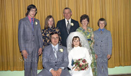 Mariage de Ginette Frenette et Jeff Butler accompagnés leurs invités à Lebel-sur-Quévillon